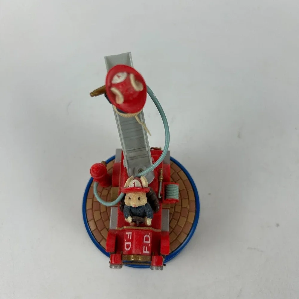 Enesco Mice On Fire Truck Fire Department To the Rescue Mini‎ Action Musical VTG